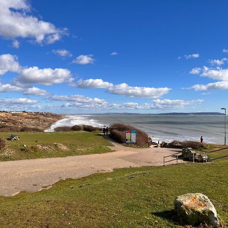 Home By The Sea, Hoburne Naish Resort, Sleeps 4, On Site Leisure Complex Available Forest And Direct Beach Access Milford-on-Sea Exteriér fotografie